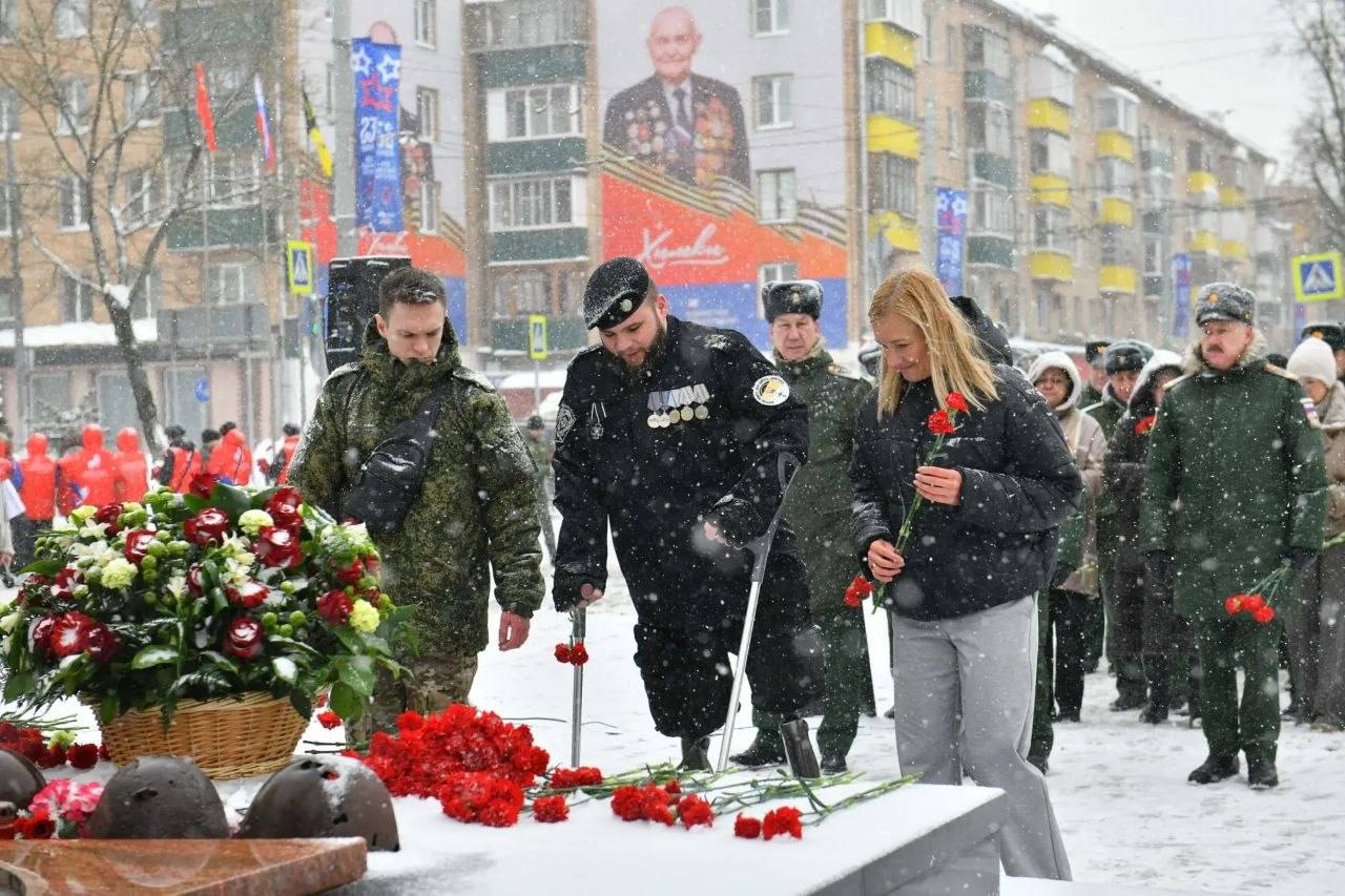 Владимир Барышников у мемориала
